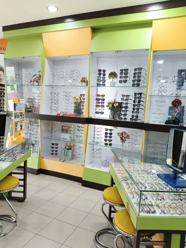 Zaharah Eyecare Sungai Petani (Kedai cermin mata)